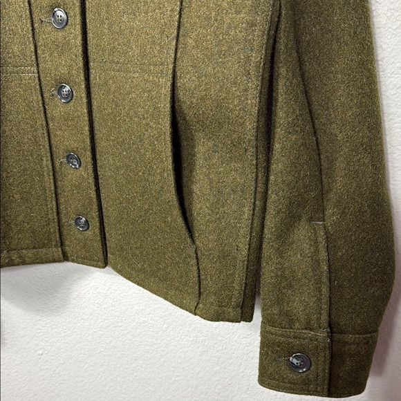 Vintage C.C. Filson Women's Olive Green Wool Jacket - Picture 4 of 9